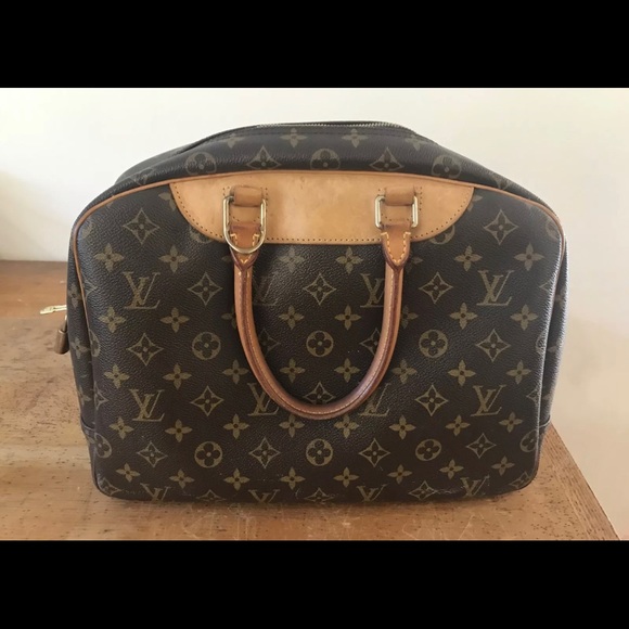 Louis Vuitton Deauville Bag